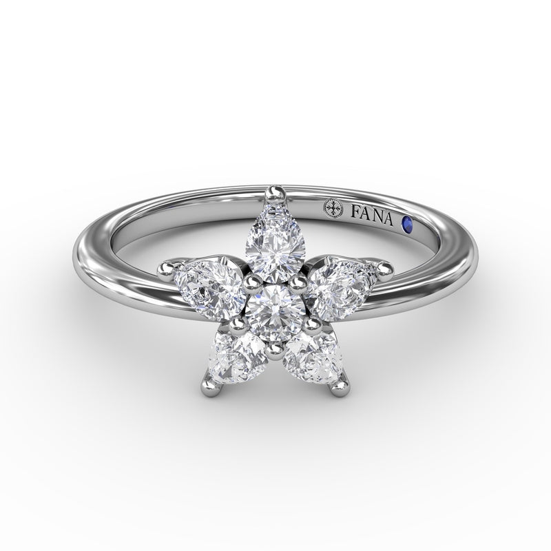 Fana Diamond Star Ring