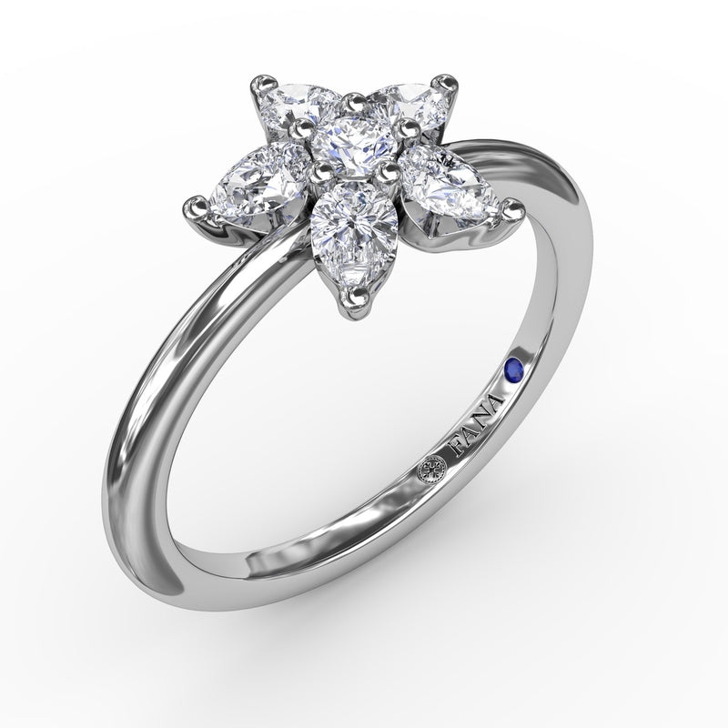 Fana Diamond Star Ring