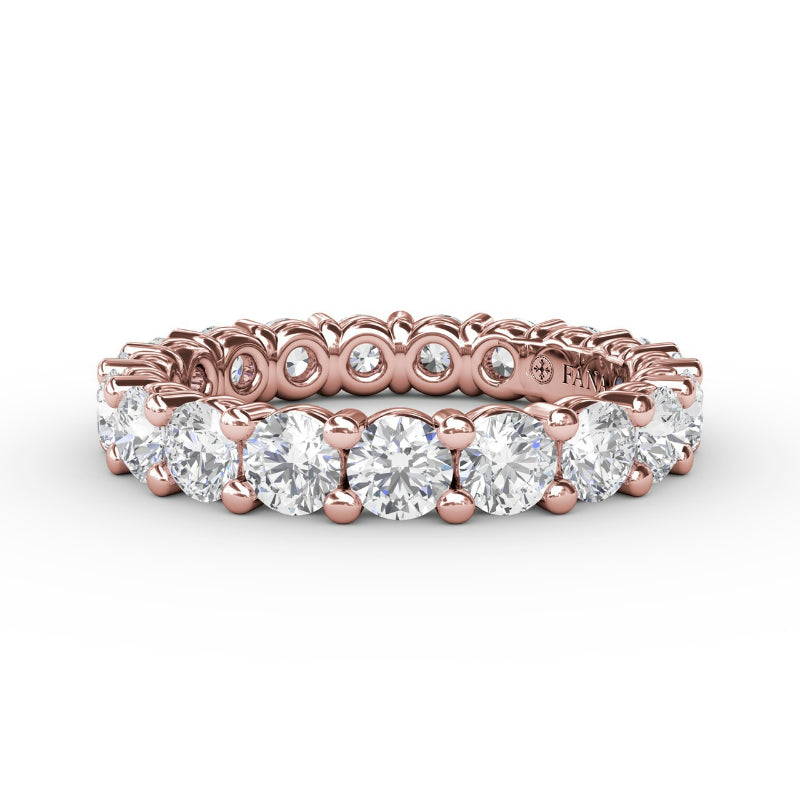 Fana Chunky Shared Prong Eternity Band